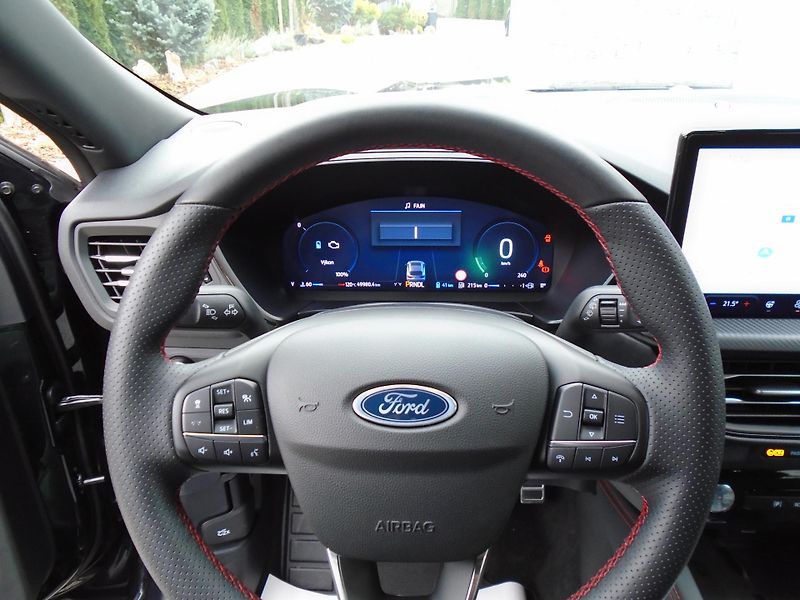 Ford Kuga 2.5 Plug-in-Hybrid ST-Line X  - fotka 20 z 44