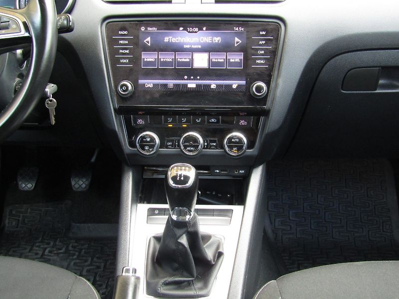 Škoda Octavia (2017) 1.6 TDI 85kW - fotka 17 z 44