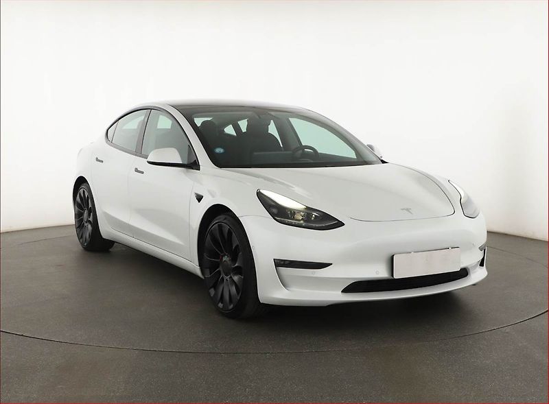 Tesla Model 3 (2021) Performance 82kWh, SoH 98% - fotka 1 z 20