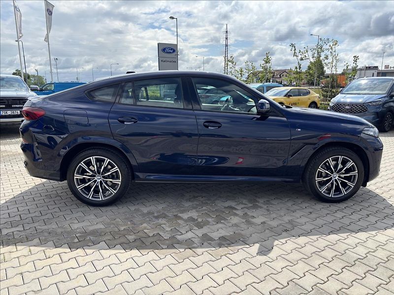 BMW X6 3,0 40i 280kW M-Sport xDrive - fotka 5 z 46