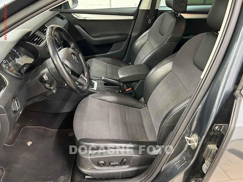 Škoda Octavia (2016) 2.0TDi, 2.maj, Style, navi - fotka 3 z 3