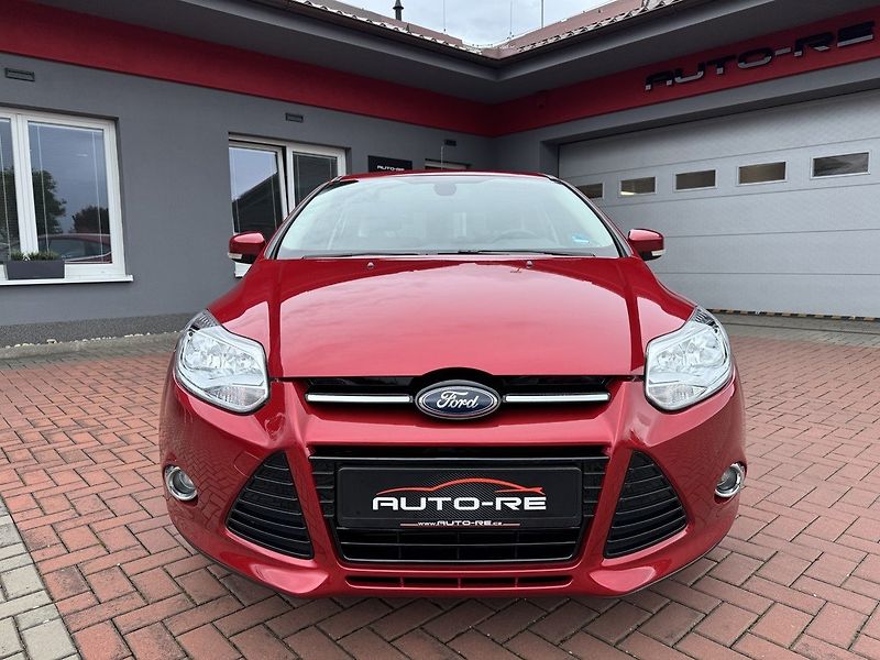 Ford Focus (2011) 1.6 Ti-VCT Digi Klima Tempomat - fotka 5 z 48