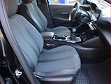 Peugeot 208 (2022) Allure 1.2 PureTech - náhled 9
