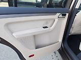 Volkswagen Touran 2,0TDi 103kW PANORAMA ! - náhled 21