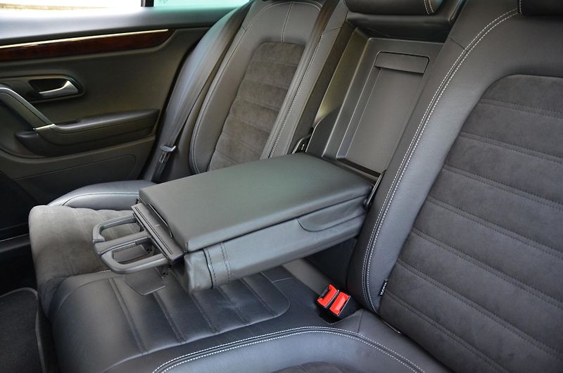 Volkswagen CC (2014) 2.0 TDi 130kW 112tkm / NEZ.TOP - fotka 15 z 39