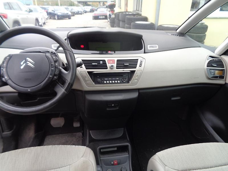 Citroën Grand C4 Picasso 2,0 - fotka 15 z 18