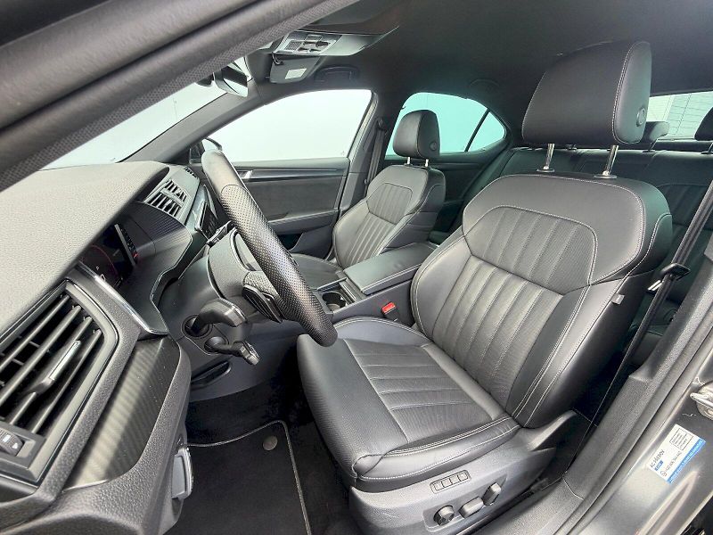 Škoda Superb (2023) 2.0 TDI 147kW DSG 4x4 SportLin - fotka 6 z 35
