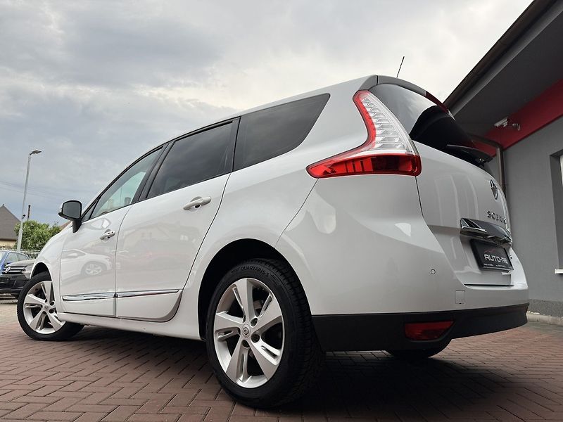 Renault Scénic (2013) 1.5dCi Digi Klima Polokůže - fotka 47 z 48