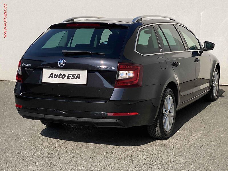 Škoda Octavia (2020) 2.0 TDi, Style, LED - fotka 4 z 17