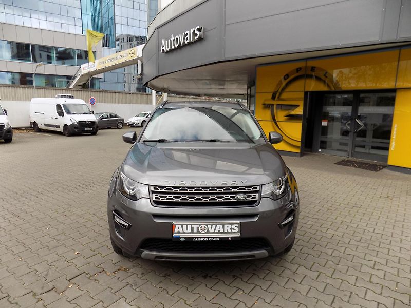 Land Rover Discovery Sport (2018) 2.0 TD4 - fotka 2 z 13