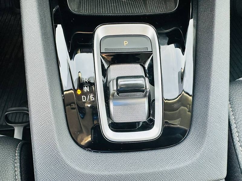 Škoda Octavia Combi Top Selection 2,0 TDI/11 - fotka 19 z 35