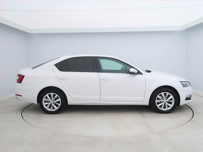 Škoda Octavia (2018) Style 1.5 TSI, Automat - fotka 6 z 19