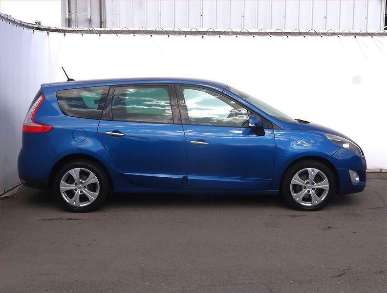 Renault Grand Scénic (2009) 1.9 dCi, po STK, jezdí výborně - fotka 6 z 21