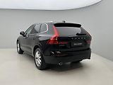 Volvo XC60 B4 AWD MOMENTUM AUT - náhled 11