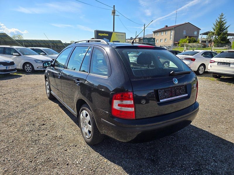 Škoda Fabia (2007) 1.4 MPi 59 KW Ambiente - fotka 5 z 23