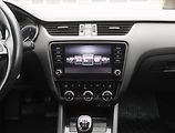Škoda Octavia (2017) 1.6 TDI, Serv.kniha, Tempomat - náhled 12