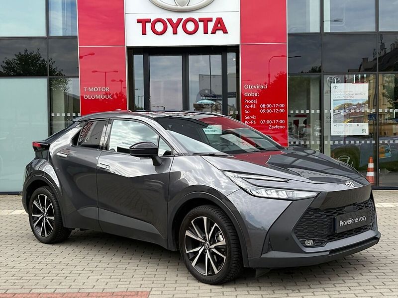 Toyota C-HR 1.8 Style - fotka 4 z 21