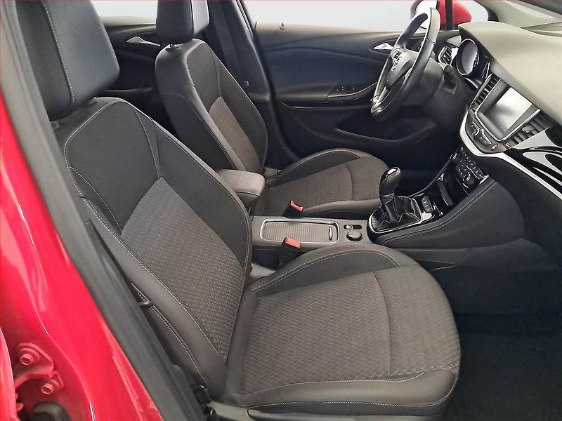 Opel Astra (2017) Innovation 1.4 T, Serv.kniha - fotka 9 z 18