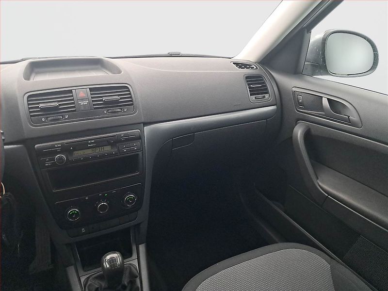 Škoda Yeti (2012) 1.4 TSI, Tempomat - fotka 8 z 15