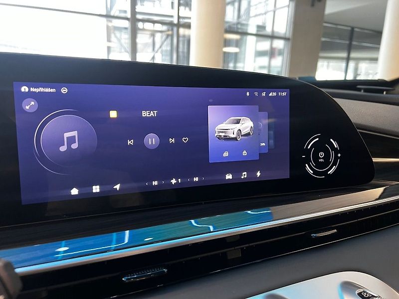 Omoda Ostatní 1,5 TGDI PHEV 3DHT AWD PREMIUM - fotka 13 z 16