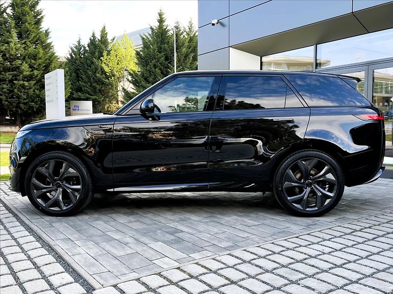 Land Rover Range Rover Sport (2026) 3,0 D250 DYNAMIC SE - fotka 2 z 30