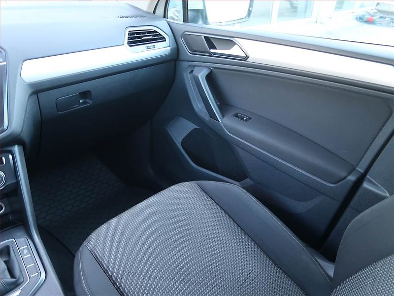 Volkswagen Tiguan (2016) 1.4 TSI, Automat - fotka 8 z 16