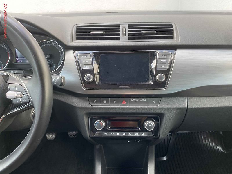 Škoda Fabia (2021) 1.0 TSi, 1.maj,ČR, Style - fotka 12 z 16