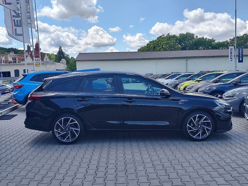 Hyundai i30 1.5 T-GDi/117kW N-Line MHEV - fotka 4 z 35