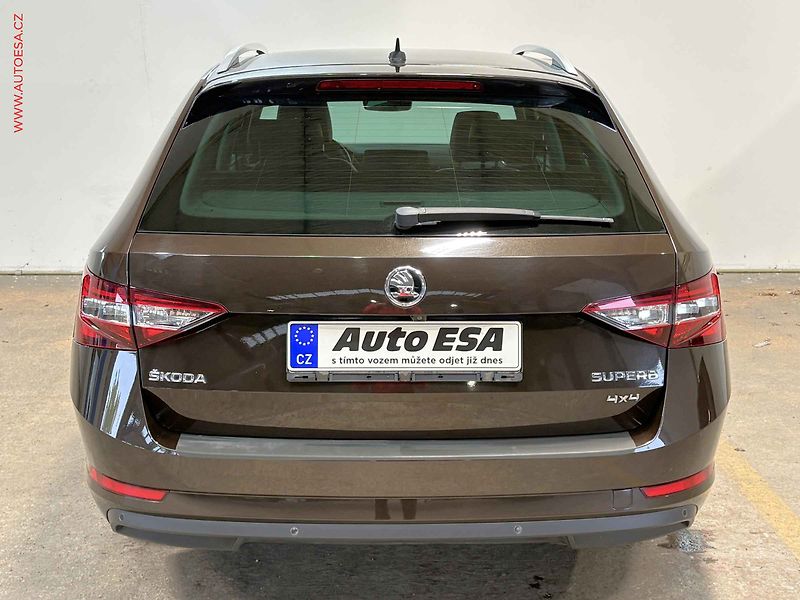 Škoda Superb (2015) 2.0 TDi 4x4, DSG, STK8/28 - fotka 5 z 17