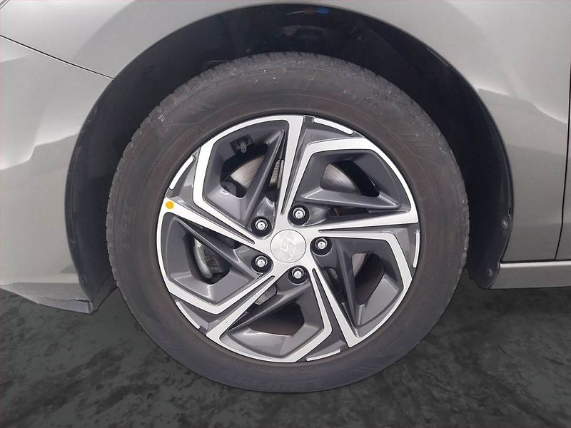 Hyundai i30 (2023) Smart 1.0 T-GDI - fotka 15 z 18