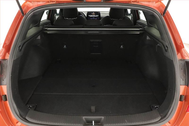 Hyundai i30 (2025) 1.5 T-GDI MHEV 48V, N-LINE - fotka 11 z 17
