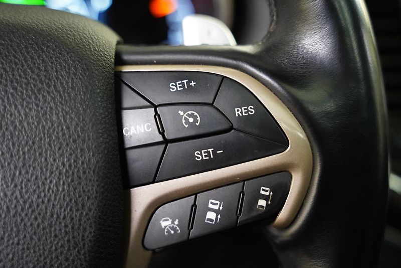 Jeep Grand Cherokee - fotka 15 z 26
