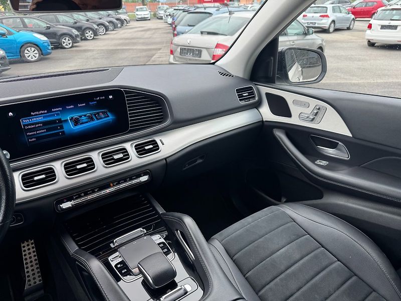 Mercedes-Benz GLE (2019) 350D AMG Line 4Matic - fotka 15 z 30