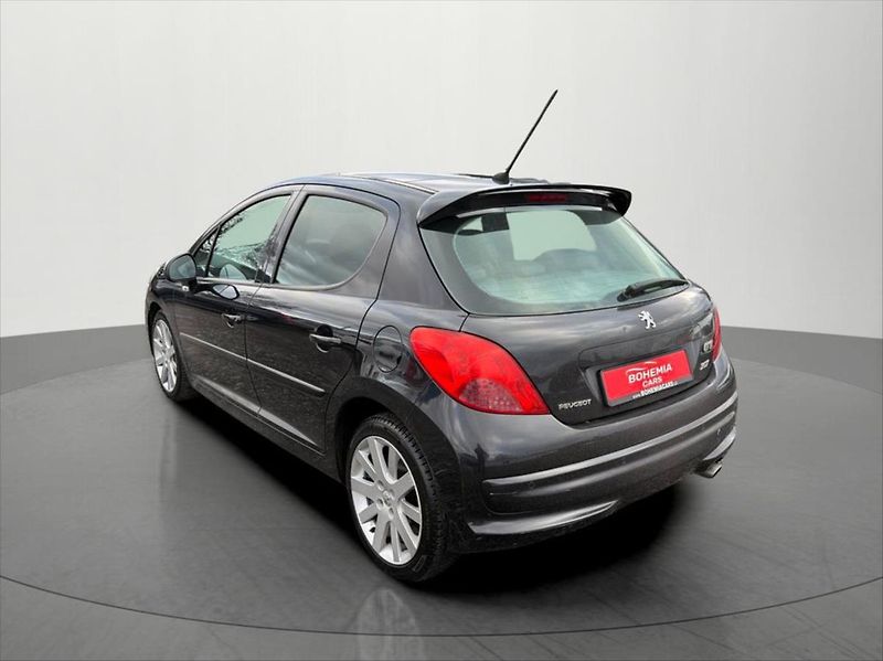 Peugeot 207 1,6 GTi 110 KW - fotka 5 z 19