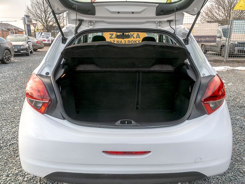 Peugeot 208 (2016) ČR 1.6HDI 55KW – PO SERVISU - fotka 28 z 38