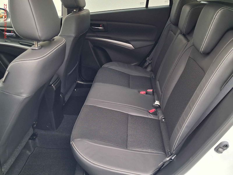 Suzuki S-Cross (2025) 1.4 BJet AllGrip, Elegance - fotka 10 z 20