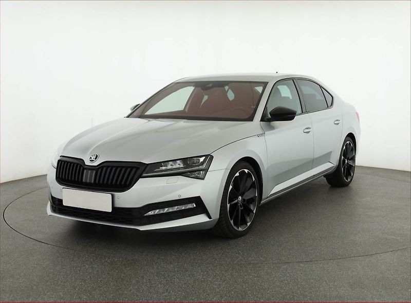 Škoda Superb (2021) Sportline 2.0 TDI - fotka 2 z 29