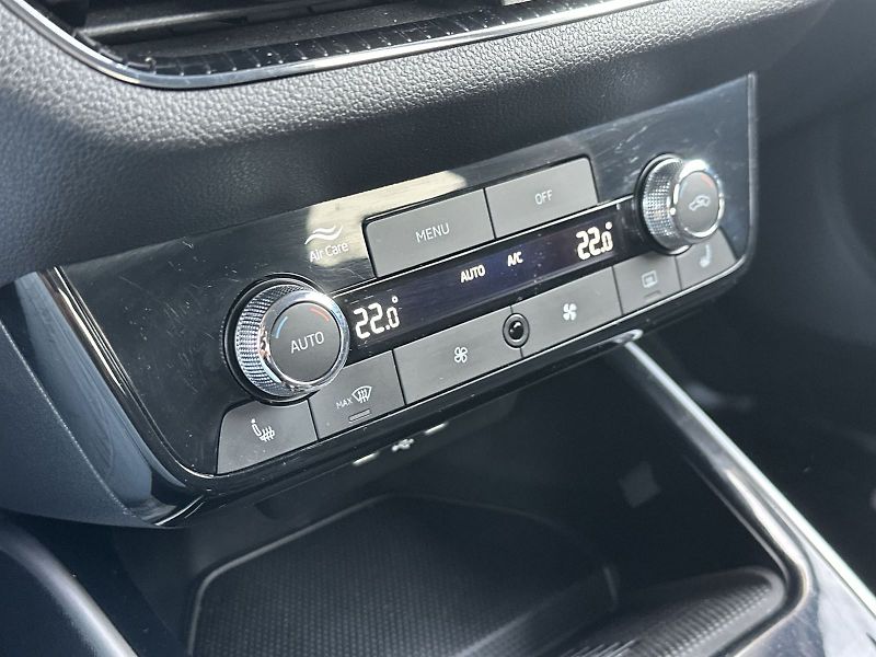 Škoda Fabia (2024) 1.0 TSI DSG Top Selection - fotka 15 z 31