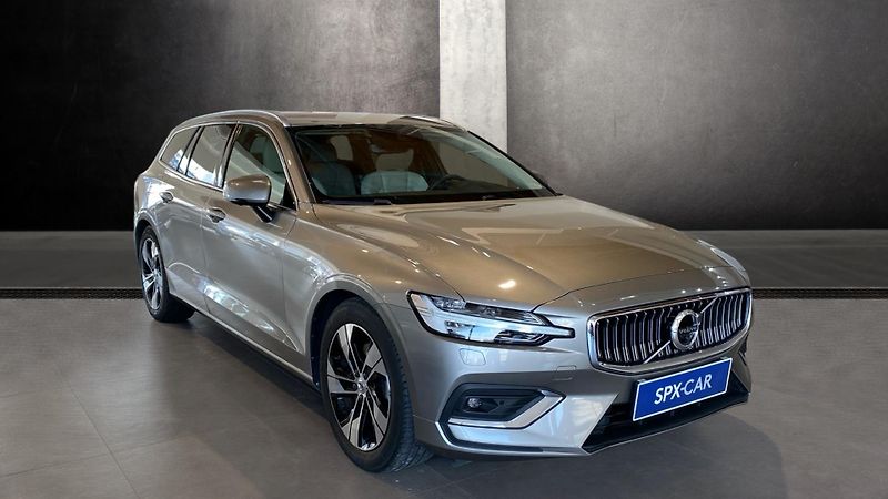 Volvo V60 INSCRIPTION, T4 FWD Drive-E, 1 - fotografie inzerátu