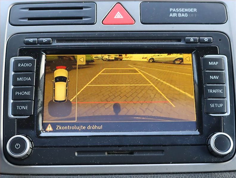 Volkswagen Tiguan (2010) R-Line 2.0 TSI, 4X4, Automat - fotka 19 z 19