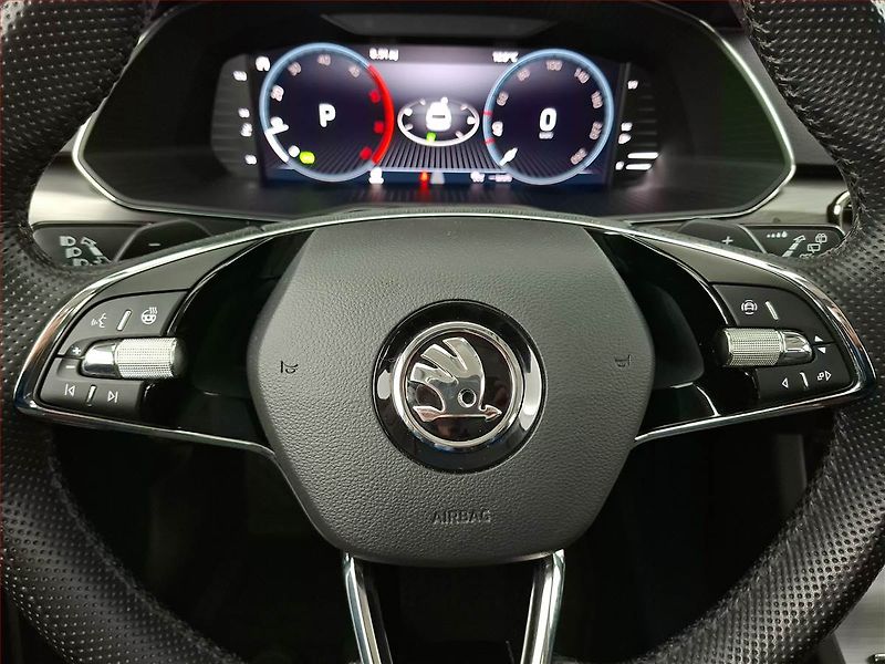 Škoda Superb (2022) Style 2.0 TDI - fotka 19 z 21