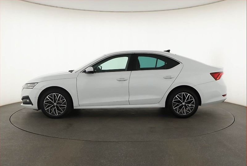 Škoda Octavia (2021) 1.5 TSI, Automat, Serv.kniha - fotka 3 z 21
