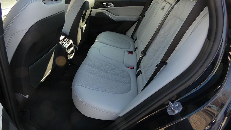 BMW X5 xDrive 40i M Sport - fotka 18 z 22