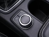 Mercedes-Benz Třídy A 1,6 180i 90kW CZ Sport Xenon - náhled 22