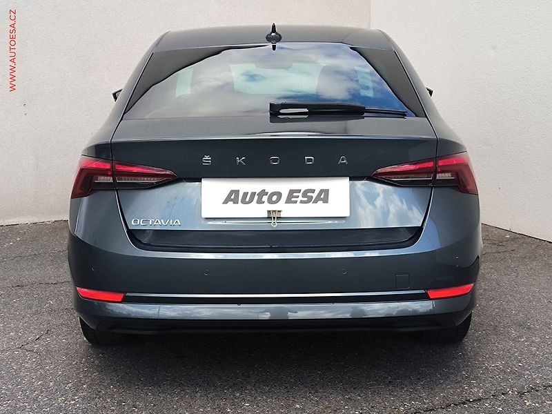 Škoda Octavia (2022) 1.5 TSi, 1.maj,ČR, Ambition - fotka 5 z 24