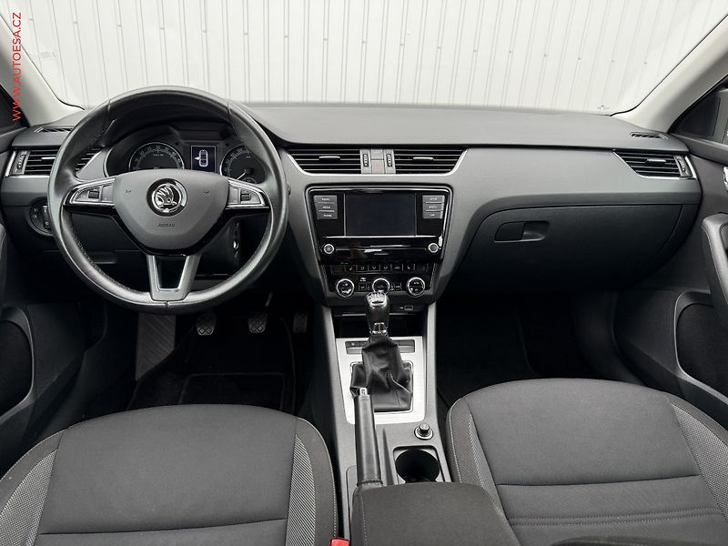 Škoda Octavia (2019) 1.6 TDi, ČR, Ambition - fotka 8 z 17