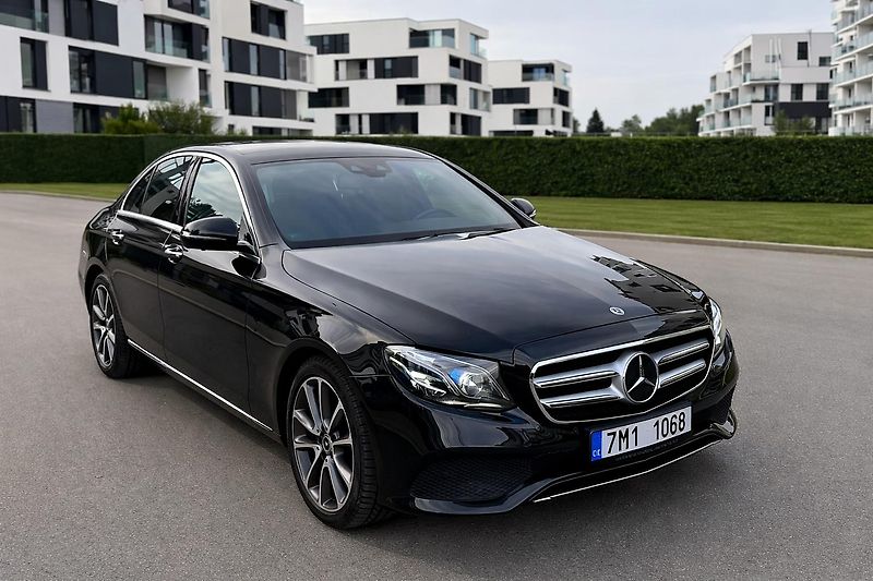 Mercedes-Benz Třídy E (2019) - fotka 1 z 12