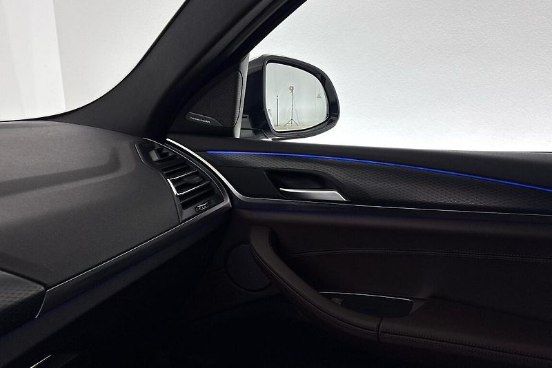 BMW X4 xDrive30d - fotka 16 z 24