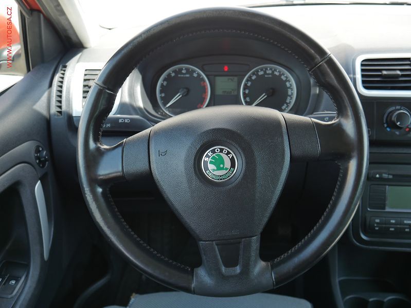 Škoda Fabia (2007) 1.2 12V, ČR, AC - fotka 11 z 15