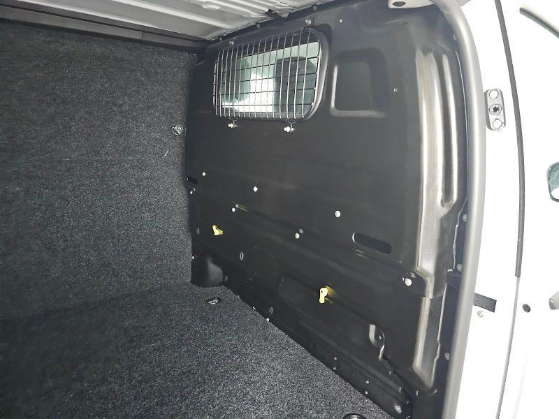 Toyota ProAce City Verso (2024) 2.0D 140k ACTIVE LONG - fotka 9 z 20